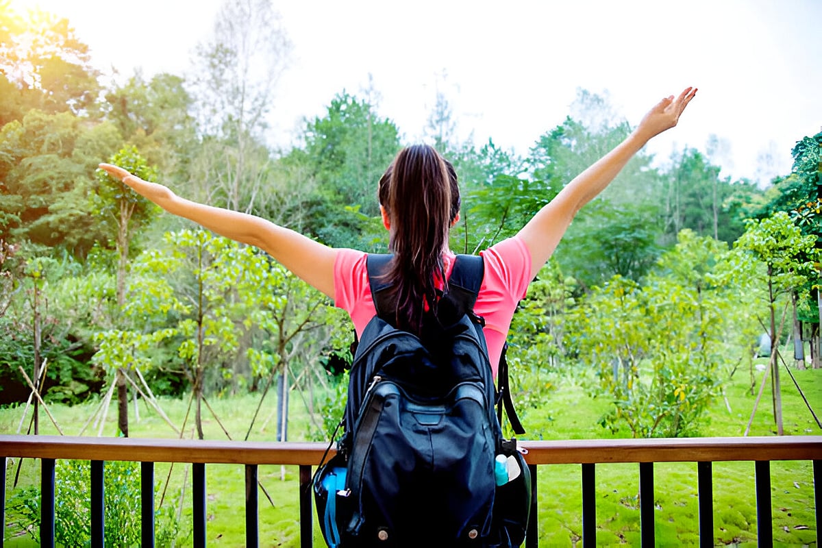 Virtual Hug: வாழ்க்கை சலிப்பாக இருக்கிறதா? மொத இதைப் படியுங்கள்!